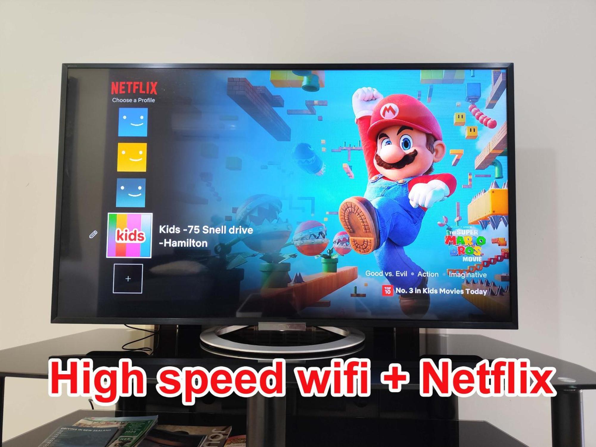3-Bedroom House-Big Yard- Netflix Hamilton Eksteriør billede